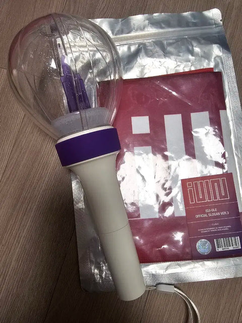 (G)I-DLE Light Stick ver.1 + Slogan ver.3 đang được bán