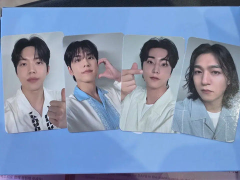 Quà tặng tham dự Fan Meeting DAY6 + Ô dù + Hoa giấy