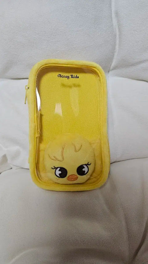 Selling Stray Kids Felix Yongbok's BbokAri case and phone holder.