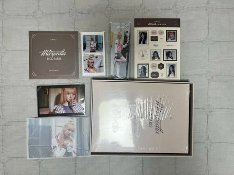 NMIXX photobook pick Paris