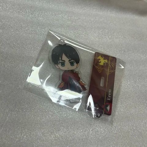 Đế acrylic Attack on Titan Eren