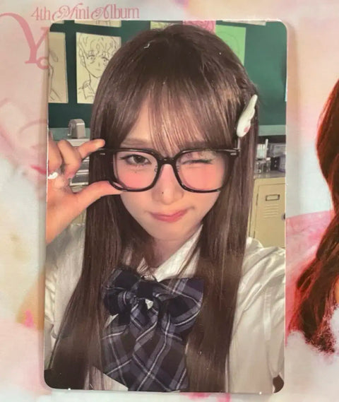 Thẻ ảnh fansign chống hôn môi của Choi Yena