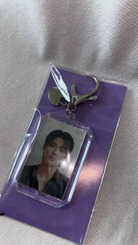 Byeon Woo-seok photoshoot cut keyring