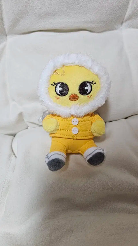 Selling Stray Kids Felix BbokAri phone holder.