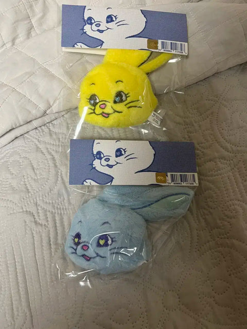 NewJeans keyring