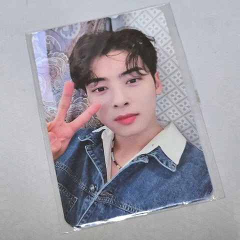 Astro Cha Eun-woo fan meeting Starlight Caravan exit photo card transfer