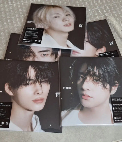 Album áo khoác YOI Nhật Bản chưa mở bán trực tiếp