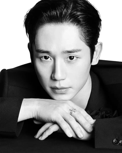  Jung Hae-in's Vogue photoshoot and interview transfer