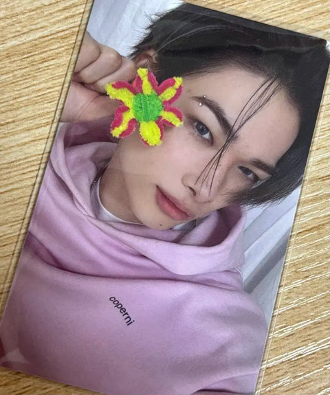 Selling Enhypen Romance Niki photocard.