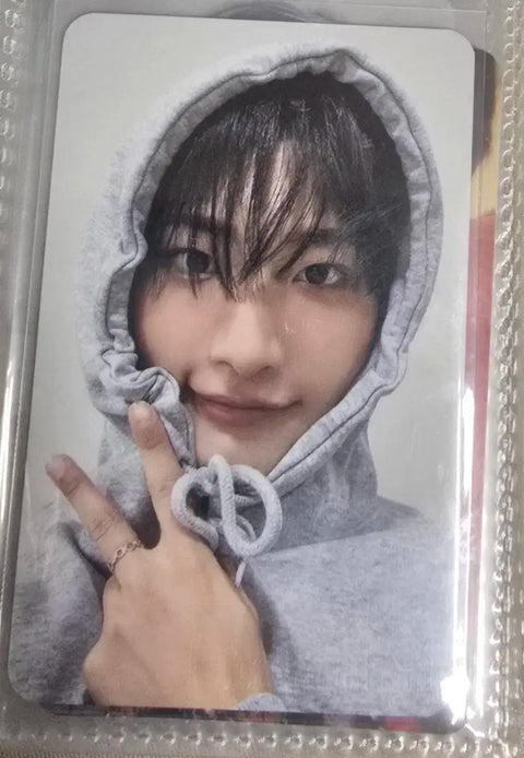 I'm selling ATEEZ Seonghwa Lemon Drop unreleased photocard with a hoodie!
