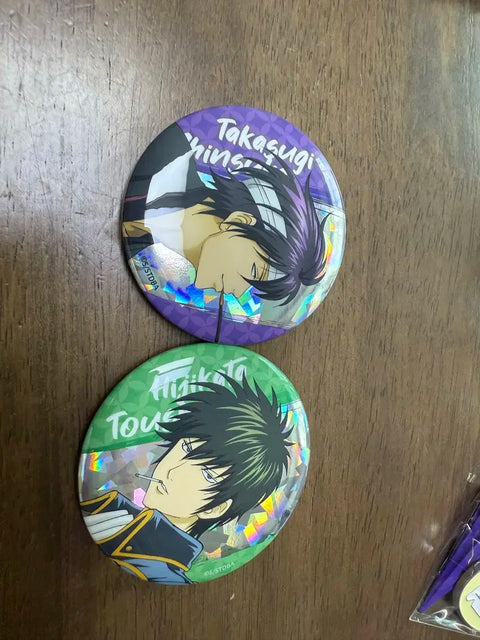 Huy hiệu lon Hijikata bật lên Gintama