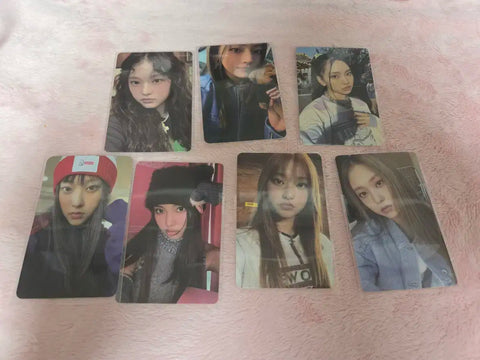 Urgent sale/Bundle) NewJeans Bluebook Album Hyein version + Photocards bundle