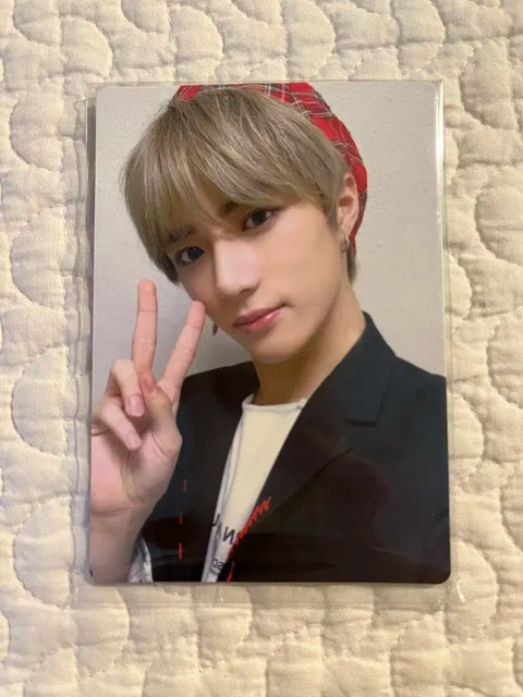 TXT Beomgyu photocard album contents all together
