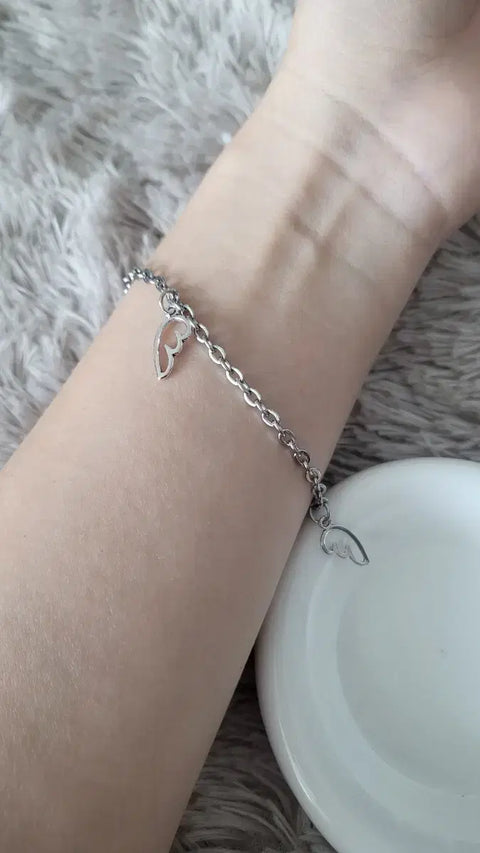 Vòng tay phẫu thuật NCT WISH Wishcore đang được bán