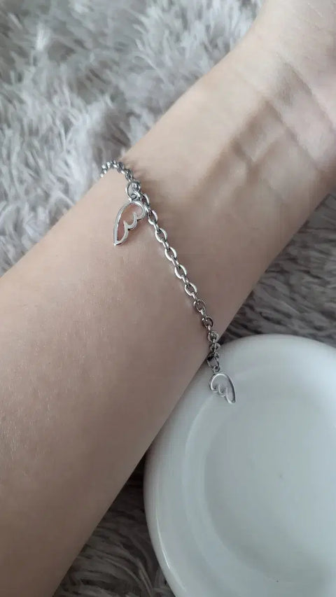 Vòng tay phẫu thuật NCT WISH Wishcore đang được bán