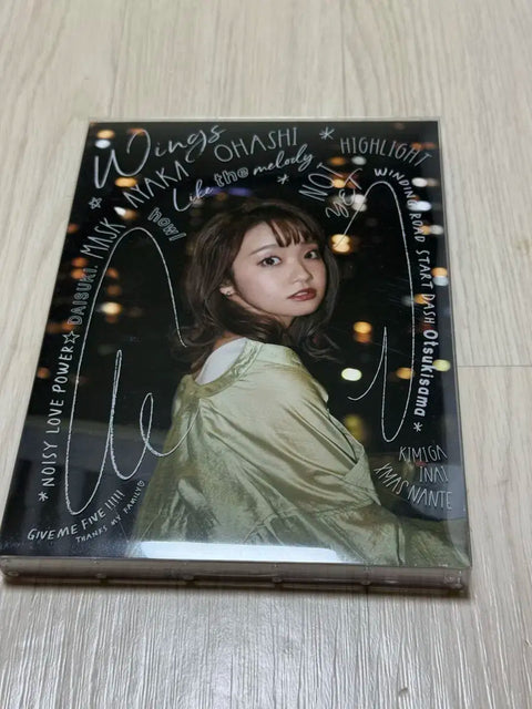 Bán album của Ayaka Ohashi.