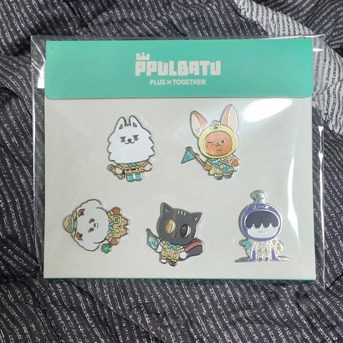 TXT Horned TXT Badge Set Unopened Transfer