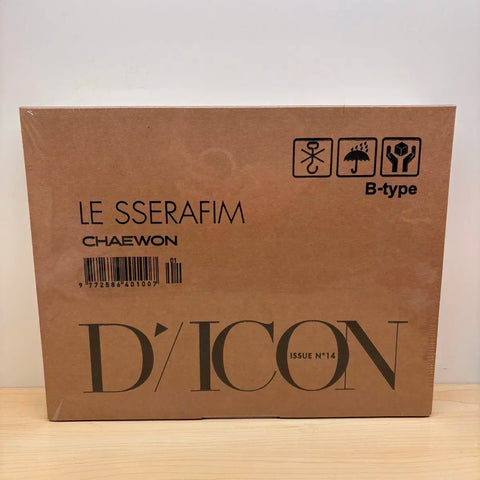LE SSERAFIM 2023 DICON Kim Chaewon Type B