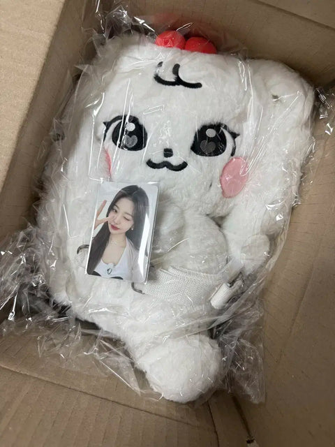 Túi ôm IVE có kèm thẻ ảnh Wonyoung