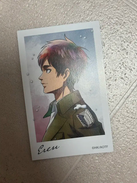 Selling Eren Polaroid photocard.