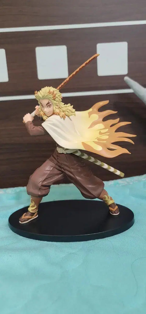 Demon Slayer Rengoku figure