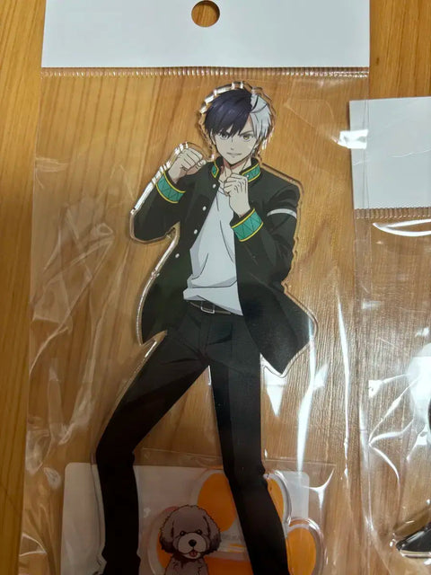 Wind Breaker Umemiya Sakura Loft Collaboration Acrylic Stand, Unopened, Sold as a Set