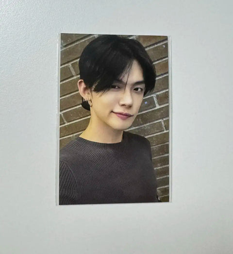 I'm selling Yeonjun Bbalbatou pop-up online 50,000 won special photo cards!!