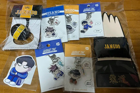 Garbage Time official pop-up keyring, basketball keyring, wristband, all together for sale.