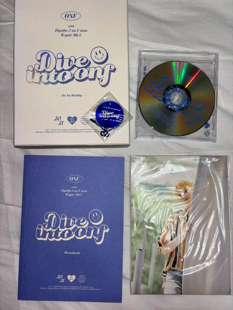 2021 Dive Into ONF Photobook, DVD