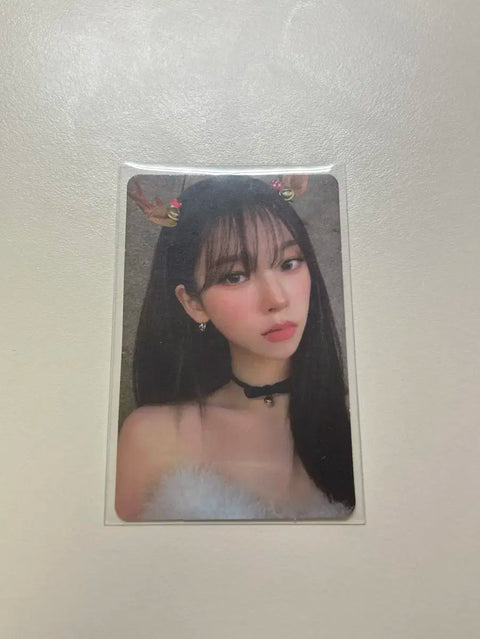 Karina Pink Christmas Sig Photocard