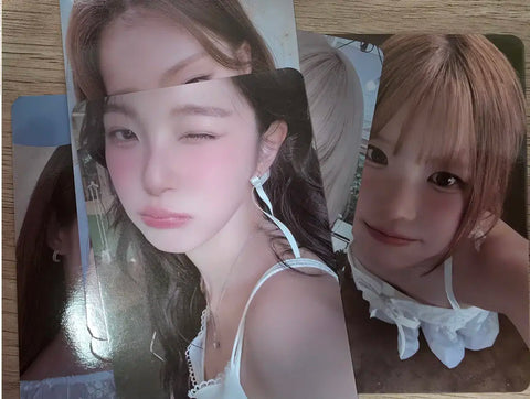 Selling fromis_9 concert Friday membership photocard set.
