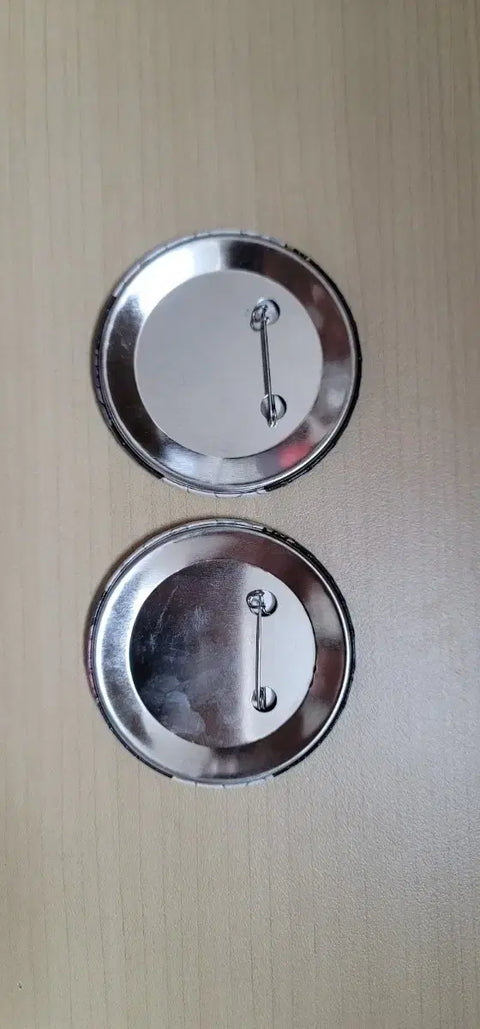 Solo Leveling Woo Jin-chul Cha Hae-in Hologram Badge Set