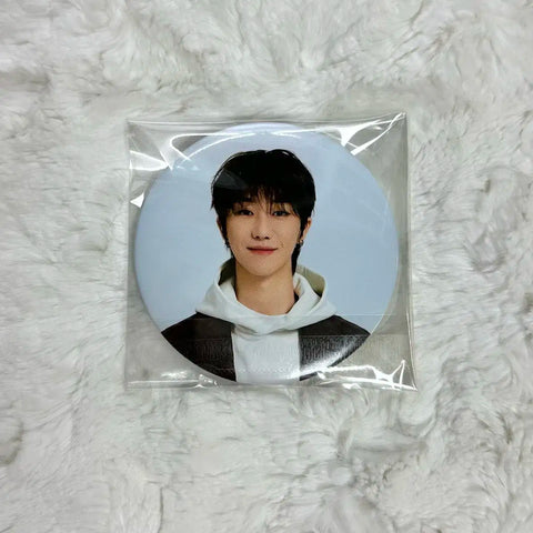 Seventeen Caratland The 8 Can Badge Transfer Sale