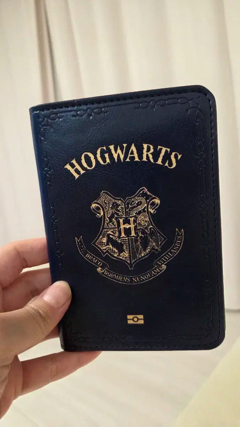 Hộp đựng hộ chiếu Hogwarts Harry Potter của CGV