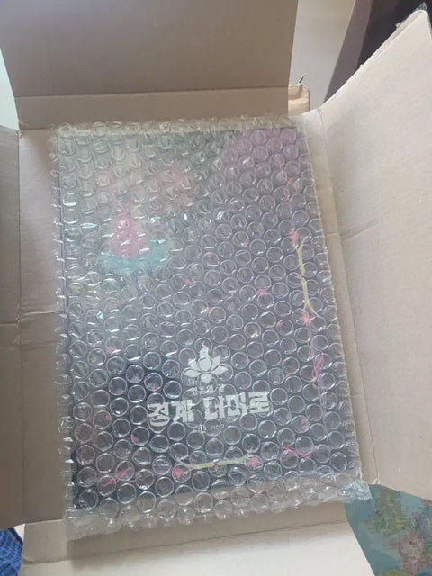 Chân đế acrylic Yoo Nara chưa mở