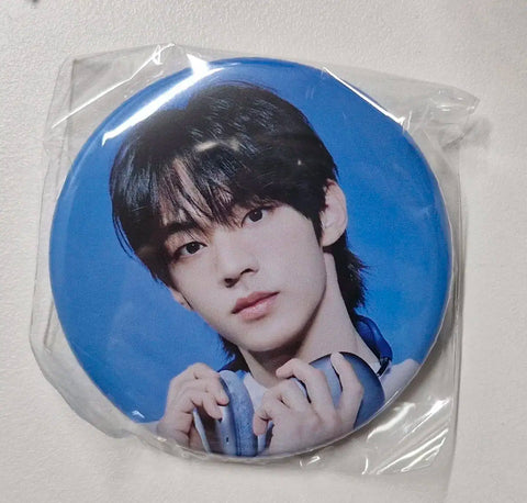 TWS Dohoon Japan Tour Capsule Toy Badge