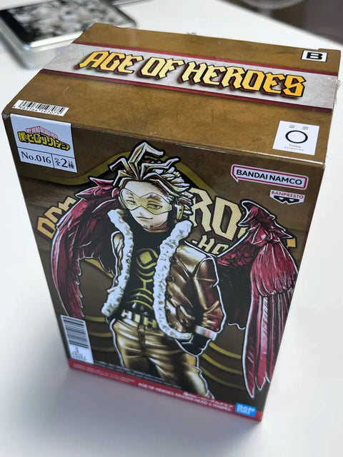 Mô hình My Hero Academia Banpresto Hawks Figure Age of Heroes đang được bán