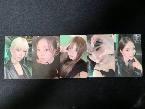 thẻ ảnh vào buổi hòa nhạc cuối cùng của fromis_9