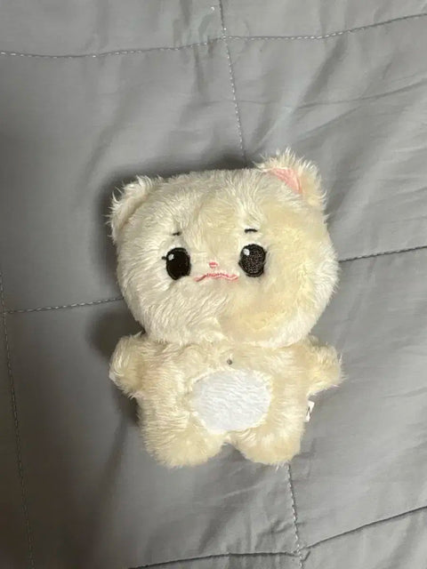 Ahn Yujin unofficial doll
