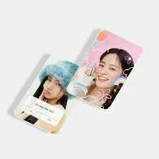 Two idol photo cards