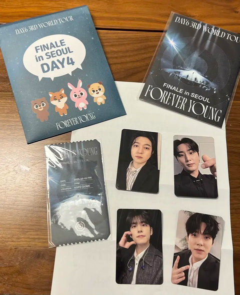 Selling Day6 Finale Day 4 entrance kit.