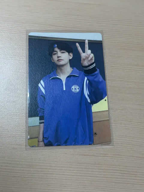 BTS V Taehyung photocard | US, Ourselves, Group photobook Taehyung photocard