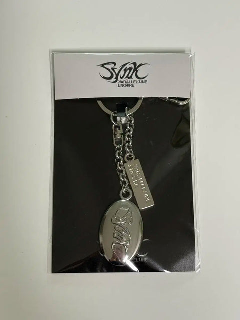 Unopened aespa Winter keyring goods + includes a photocard