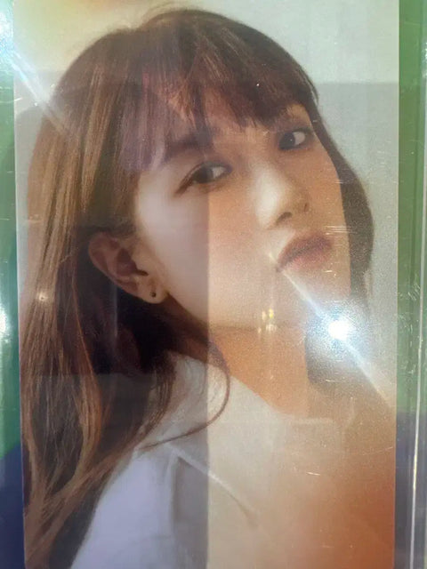 fromis_9 Lee Seoyeon HYBE Insight