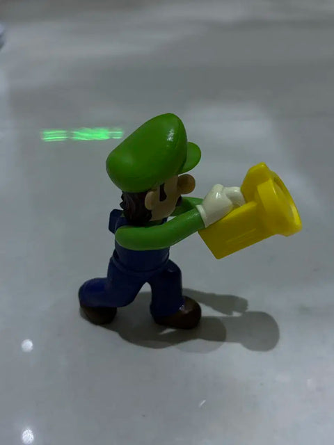 Super Mario Luigi Figure