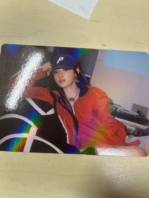 New Jeans Minji How Sweet Weverse Benefit