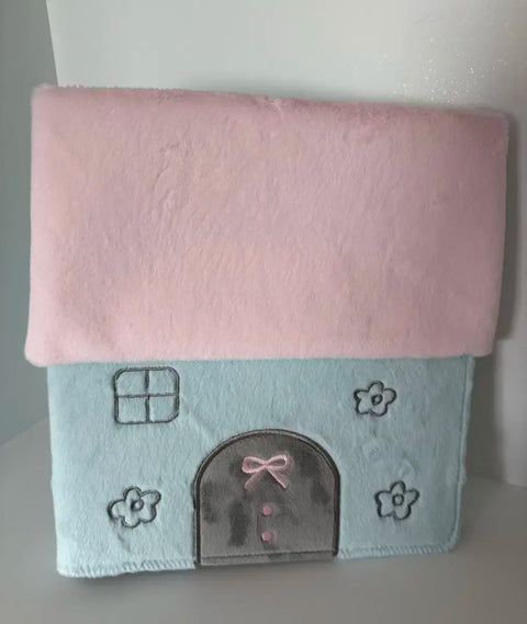 6-ring house-shaped binder