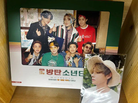 Urgent Sale) BTS 2021 Season's Greetings Full Set, Poster Taehyung
