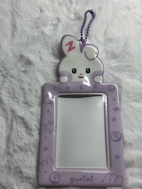 Selling Han Yujin photocard holder