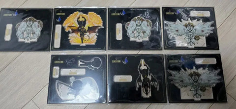 Selling Lauru, HamHamPangPang, and Roland acrylics as a set.
